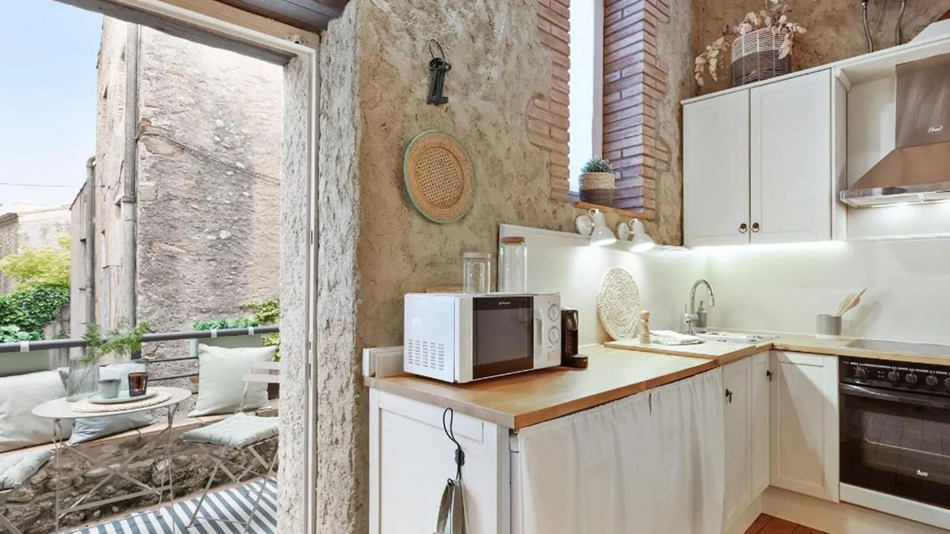 Beautiful Stone House With Private Terrace Villa Vilaur Vakantiehuis