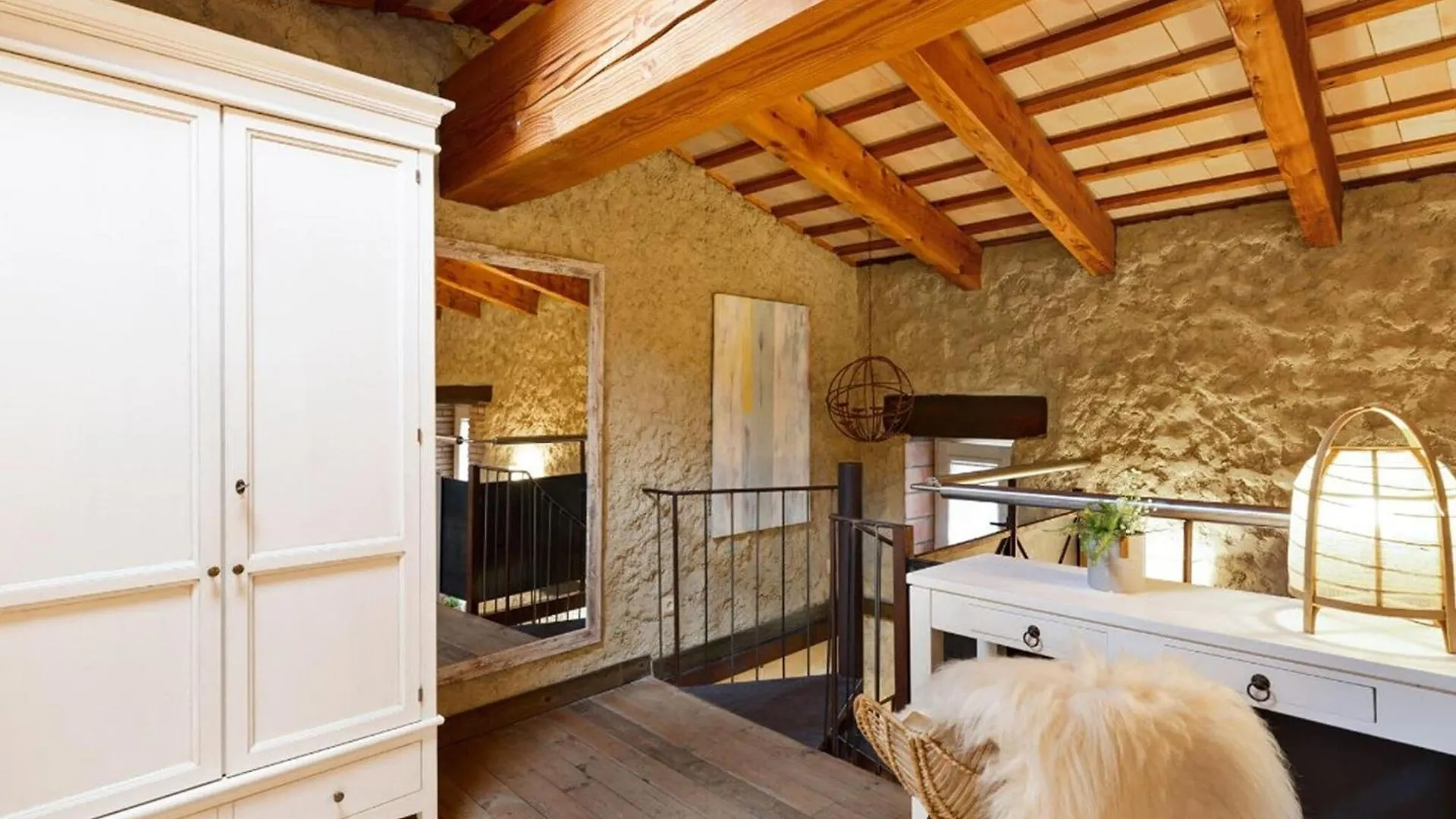 Beautiful Stone House With Private Terrace Villa Vilaur Vakantiehuis